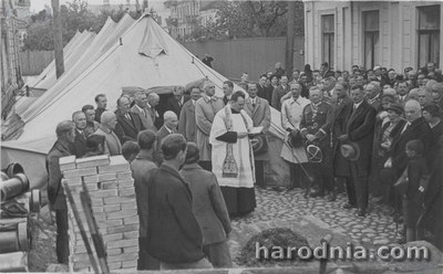 Асвячэнне першага каналізацыйнага калодзежа ў Гродне, 1935 год