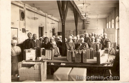 Супрацоўніцы Гродзенскай тытунёвай фабрыкі, 1920-я гг